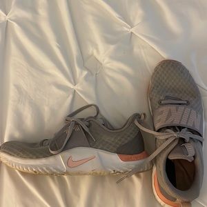 Women’s Nike shoes